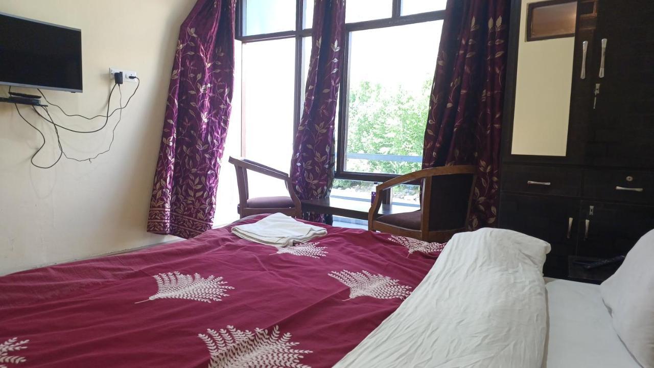 The Royal Kargil Hotel Exterior photo